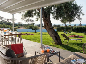 Elegant holiday home in Cefal with garden